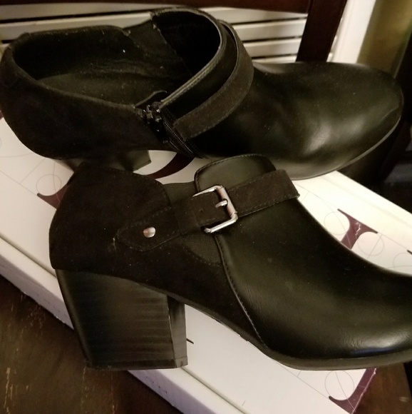 ❌❌❌FREE GIFTAmerican Eagle black suede  vegan booties - Picture 2 of 7